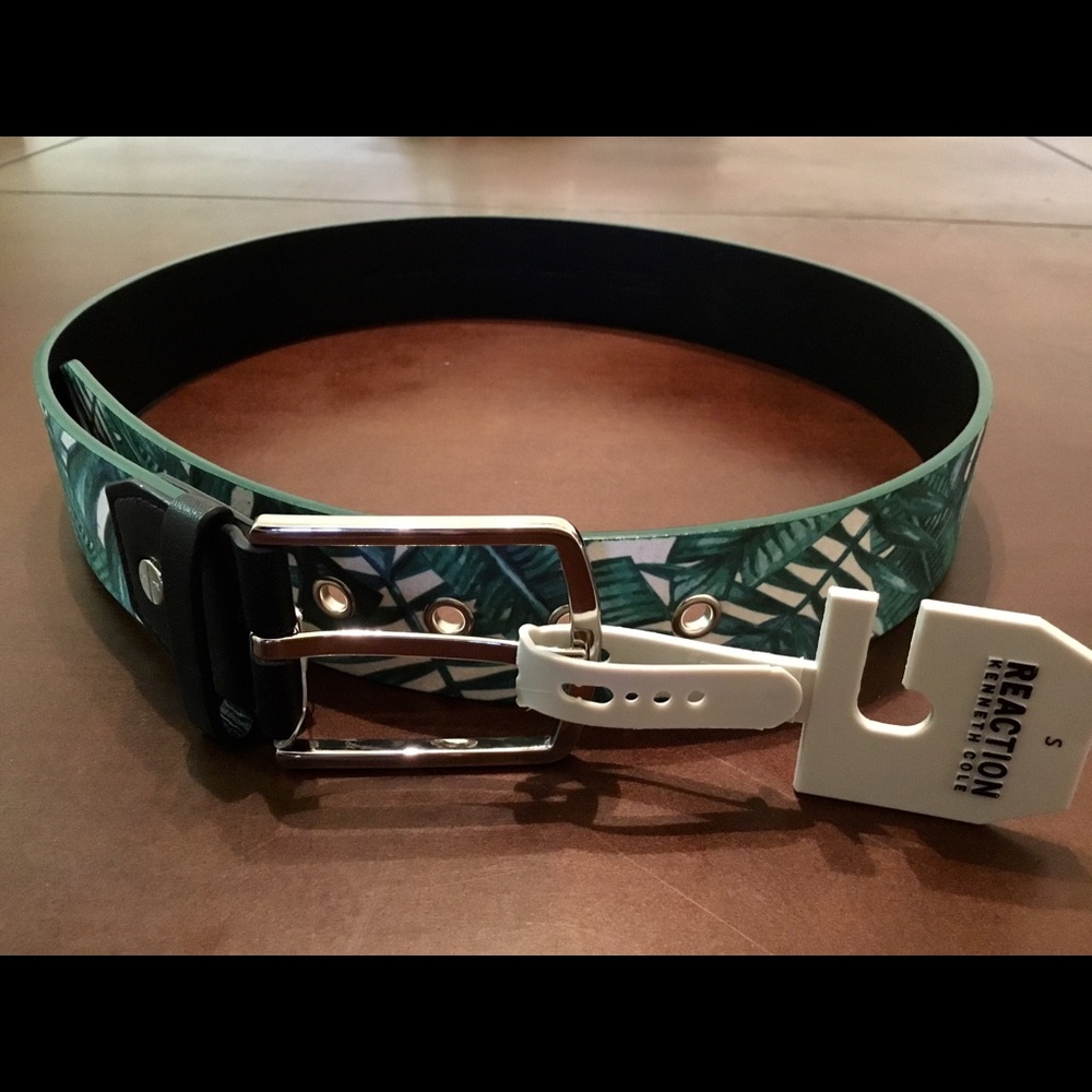 Kenneth Cole Palm Leaf Reaction Belt